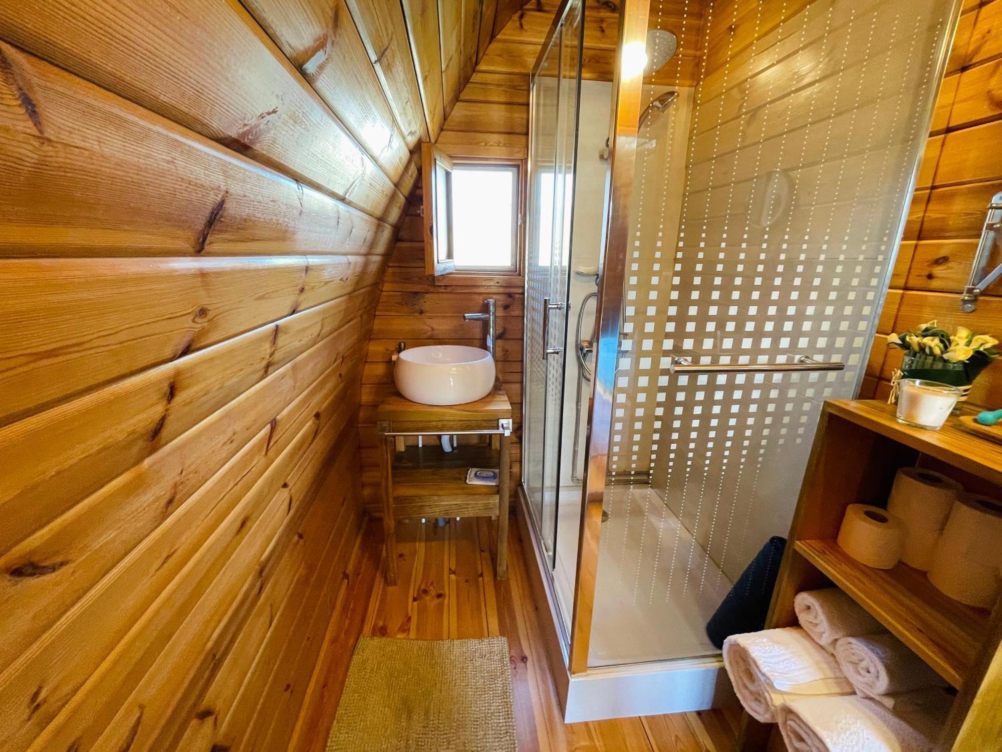Corredoura The Gold Pod, Relax And Enjoy On A Glamping House旅馆 外观 照片